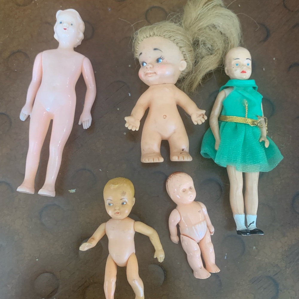 Dolls- Lot of Vintage Miniature Dolls plastic 70's Green Topper Dawn Dress